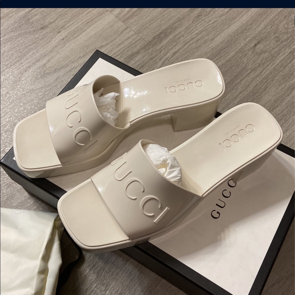 White GUCCI Rubber sandals!